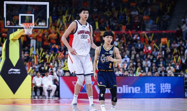 CBA球员进步榜！广东旧将第一，山西两人入选，韩德君接班人第三