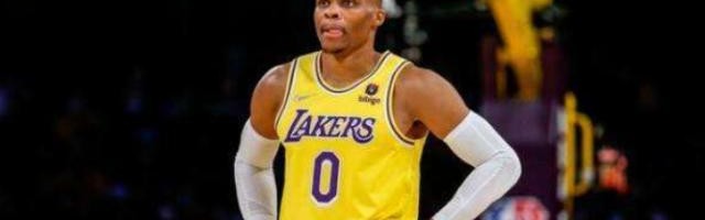 赛事直播-【观察】耻辱不敌重建开拓者 湖人的问题何止韦少