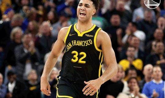 在线观看体育-库里之后勇士首人！TJD横空出世化解勇士护筐危机