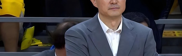 体育直播-CBA名记质疑杜锋：第四节比赛，为何要弃用徐杰？|广东队|北京队|cba季后赛|广东男篮|北京首钢_新浪体育_新浪新闻
